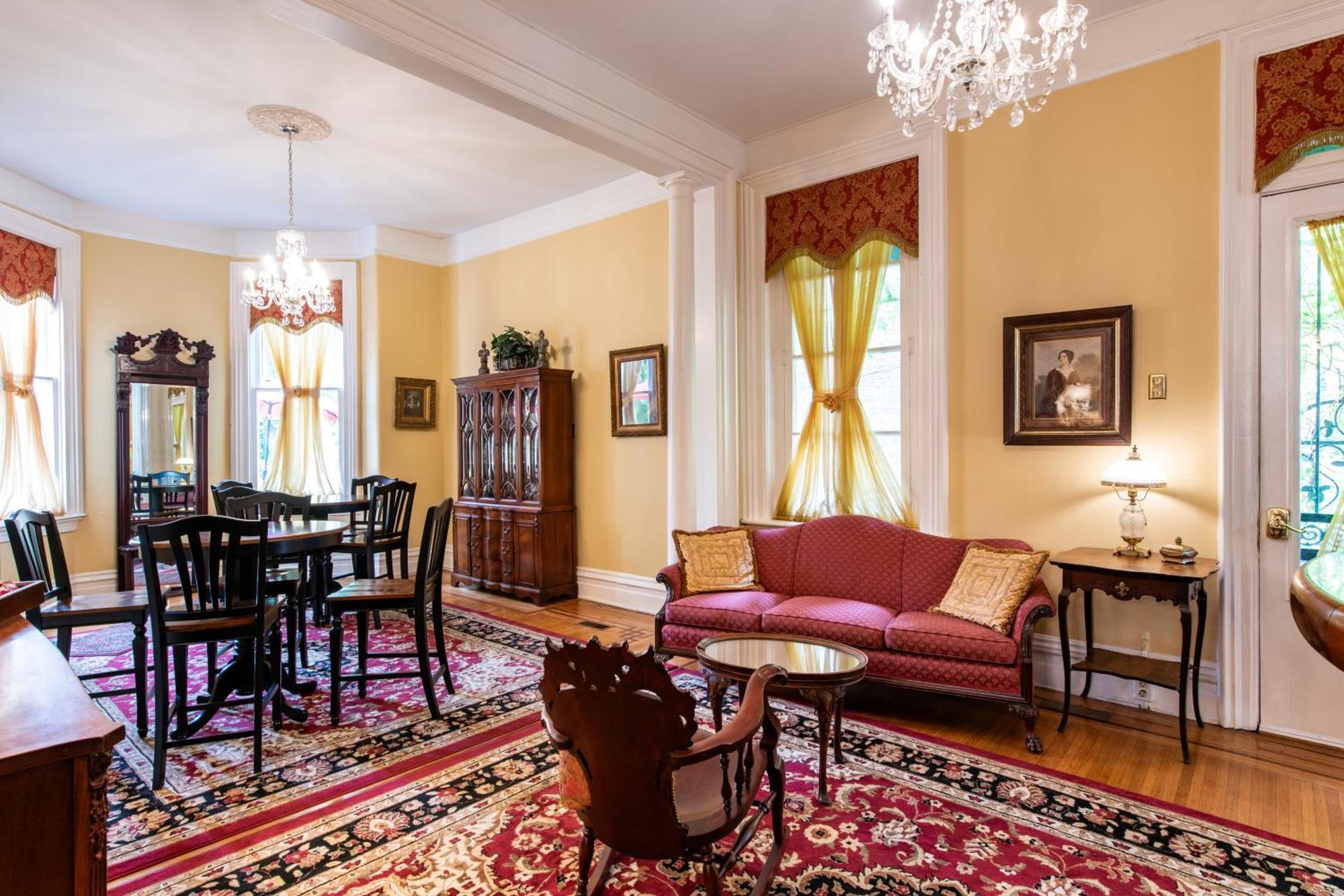 Dupont Mansion Bed & Breakfast ルイスビル エクステリア 写真