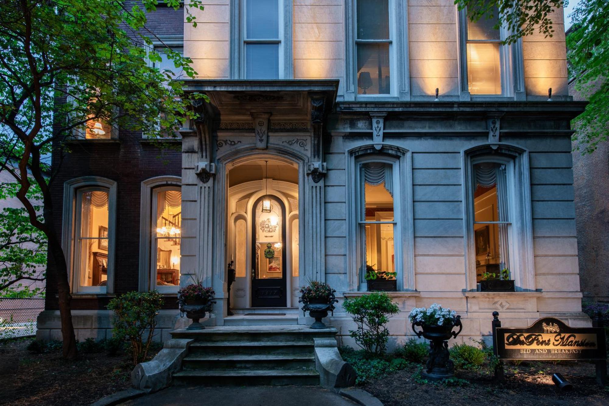 Dupont Mansion Bed & Breakfast ルイスビル エクステリア 写真