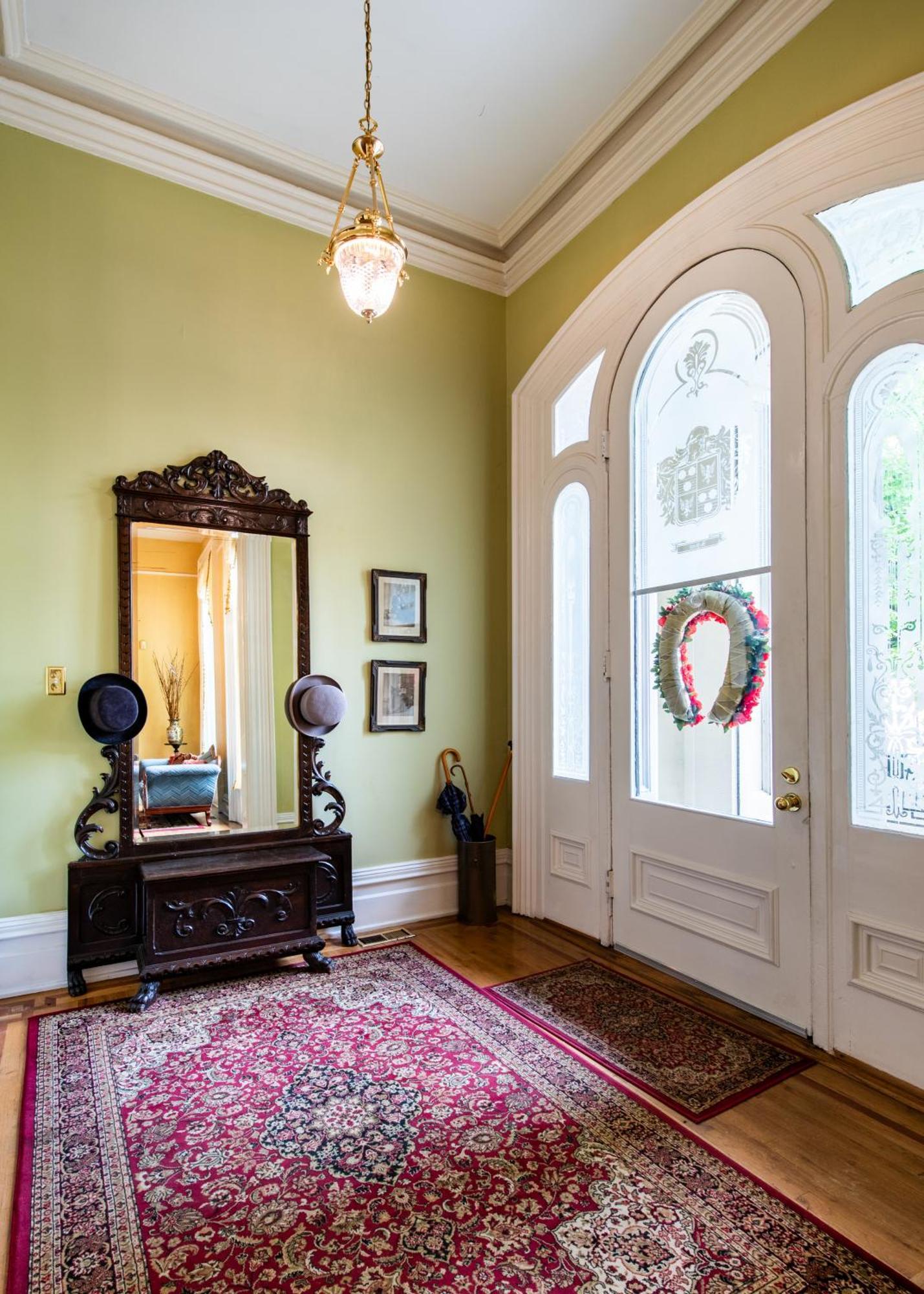 Dupont Mansion Bed & Breakfast ルイスビル エクステリア 写真