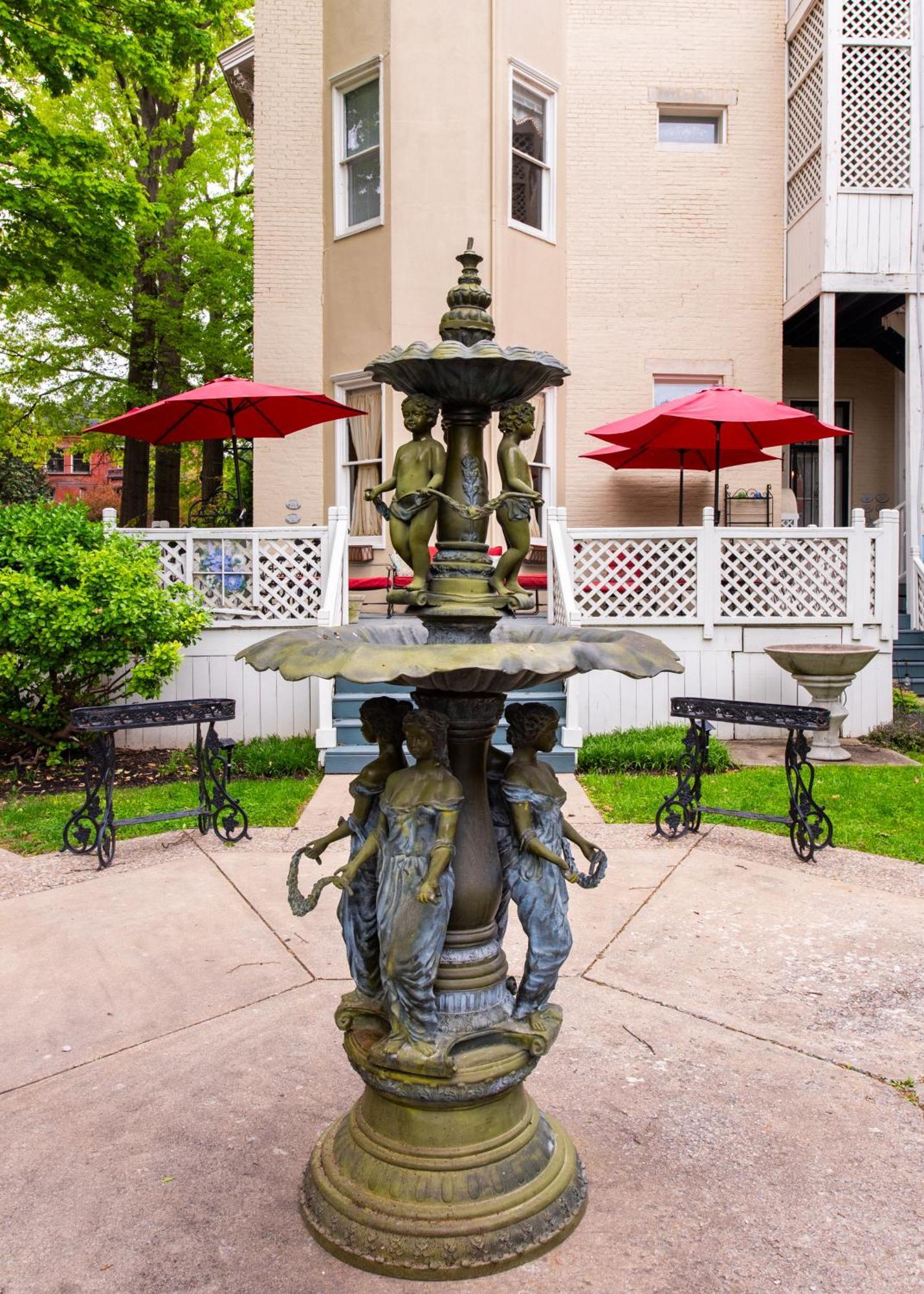 Dupont Mansion Bed & Breakfast ルイスビル エクステリア 写真